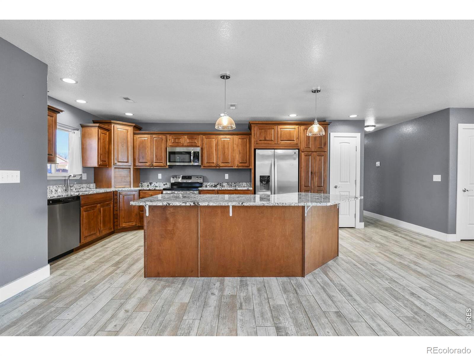 MLS Image #11 for 573 w archer plaza,pueblo west, Colorado