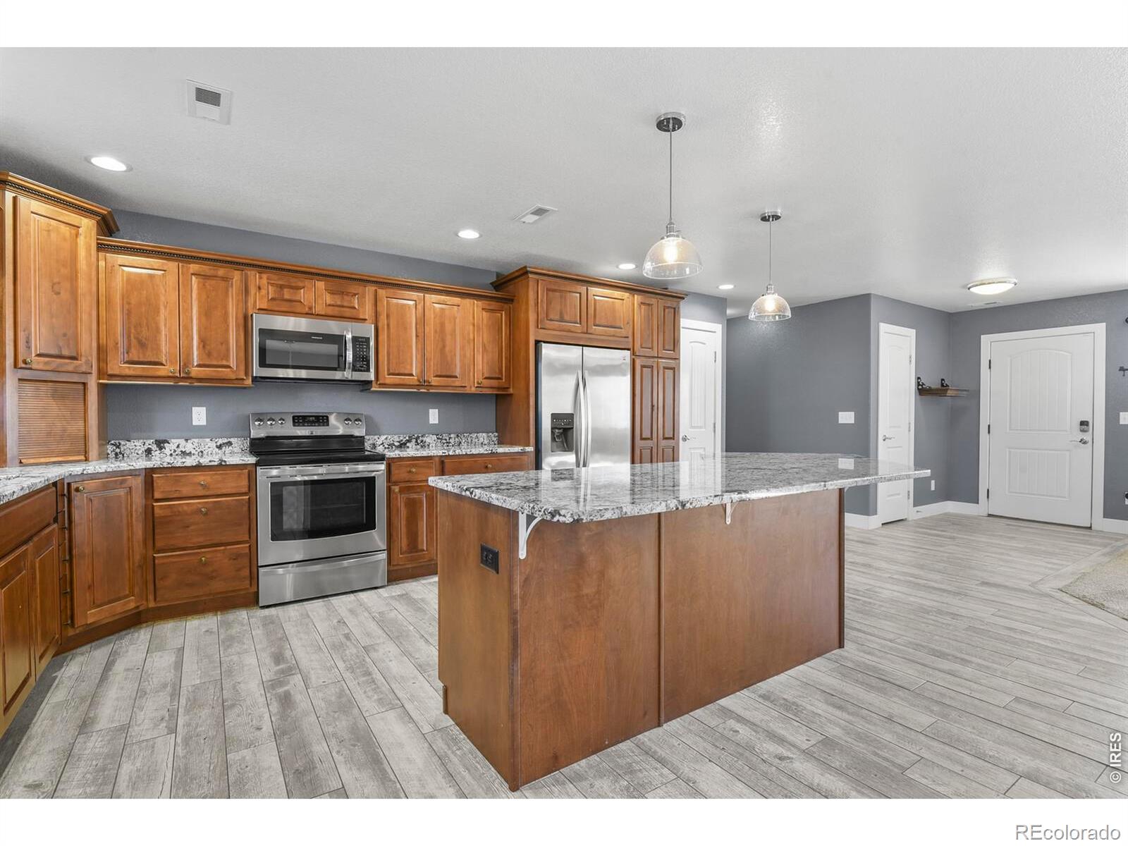 MLS Image #13 for 573 w archer plaza,pueblo west, Colorado