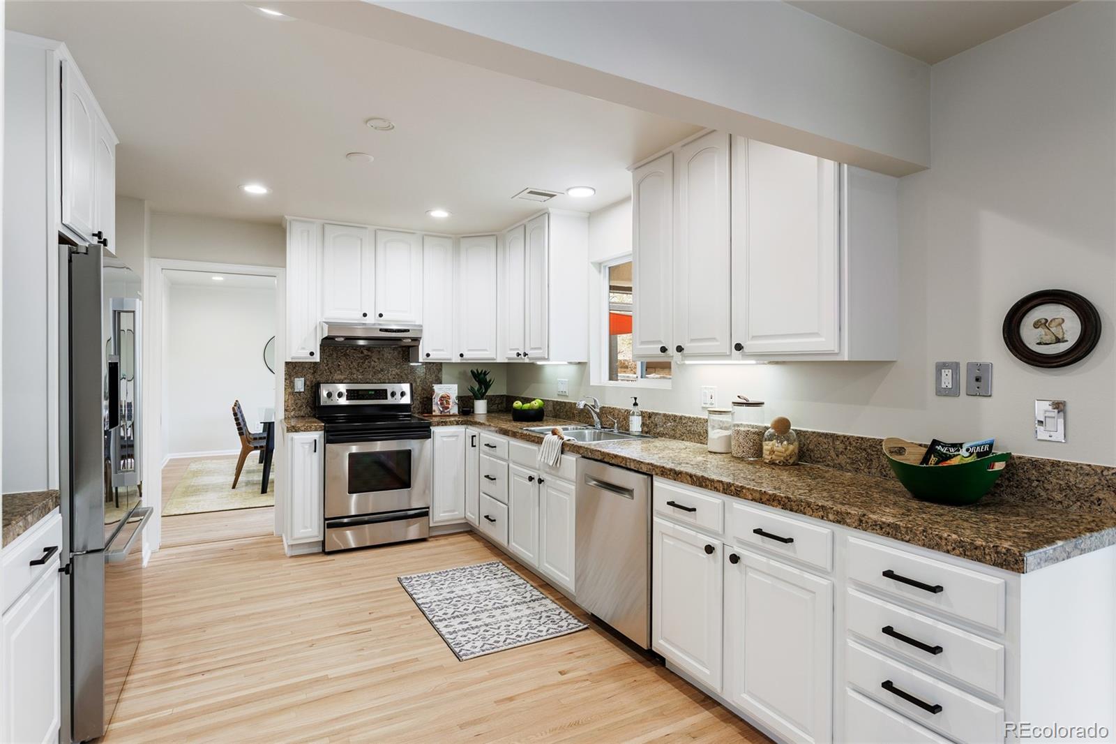 MLS Image #11 for 1025 s cook street,denver, Colorado