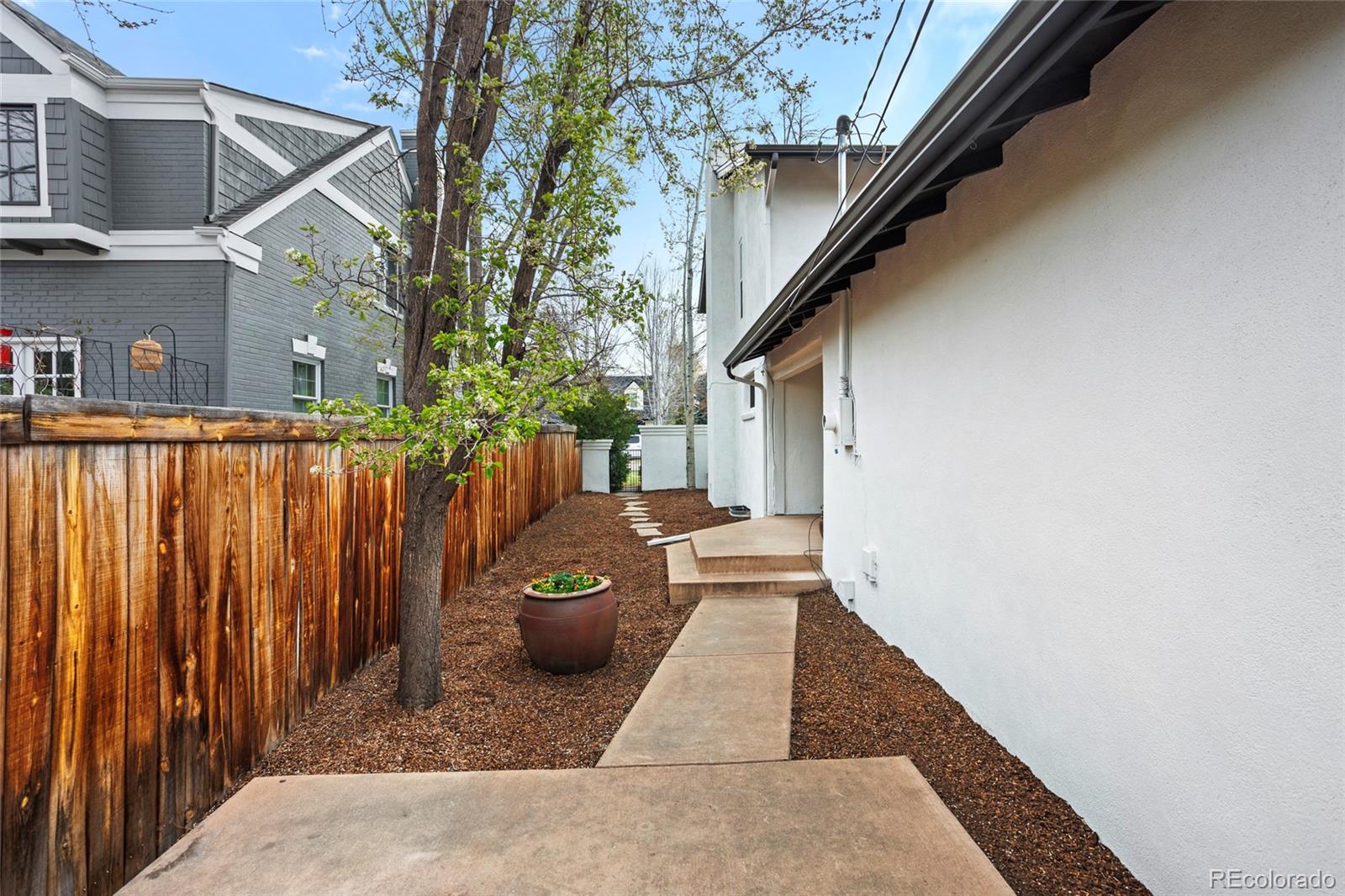 MLS Image #37 for 1025 s cook street,denver, Colorado