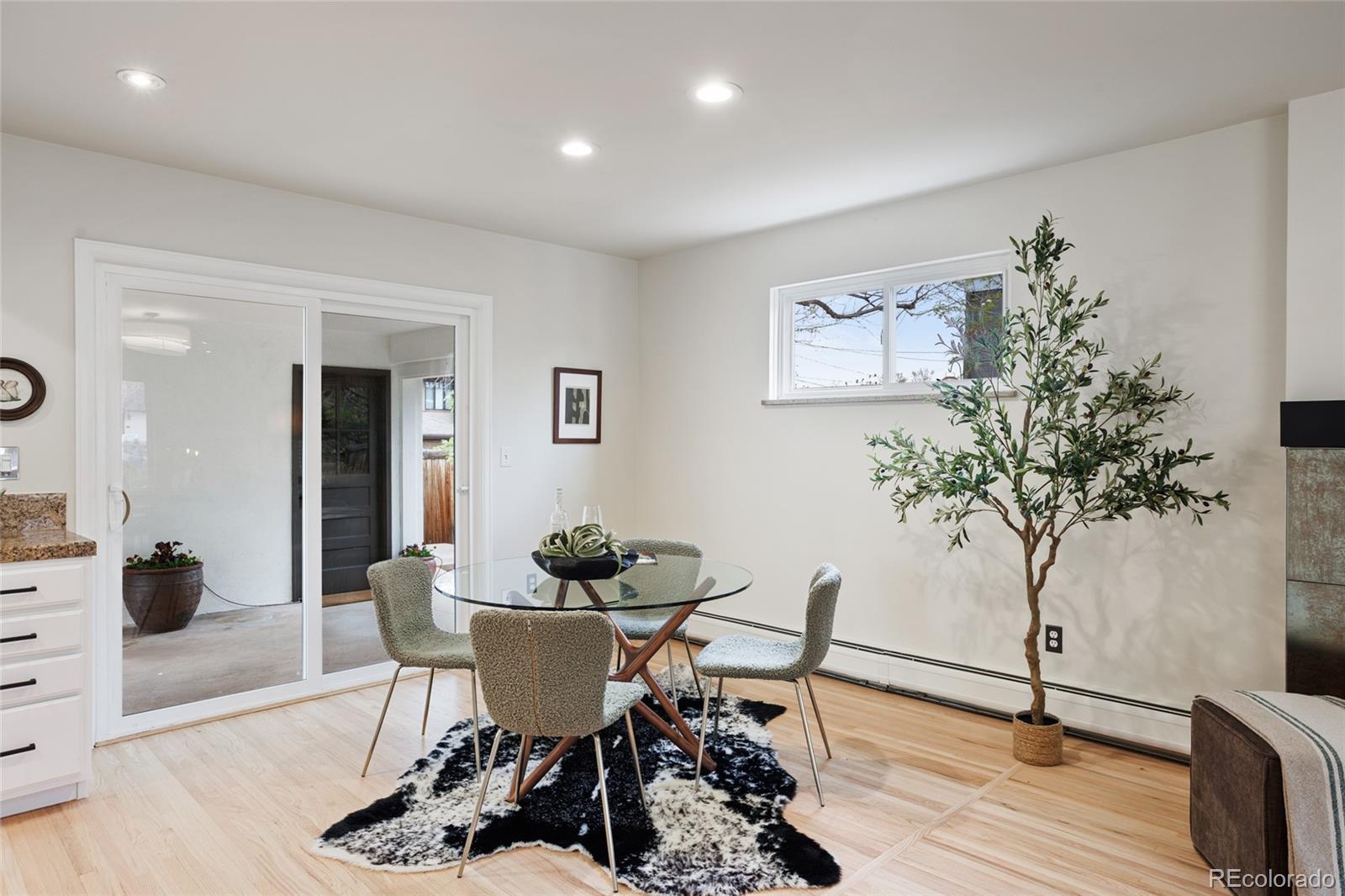 MLS Image #5 for 1025 s cook street,denver, Colorado