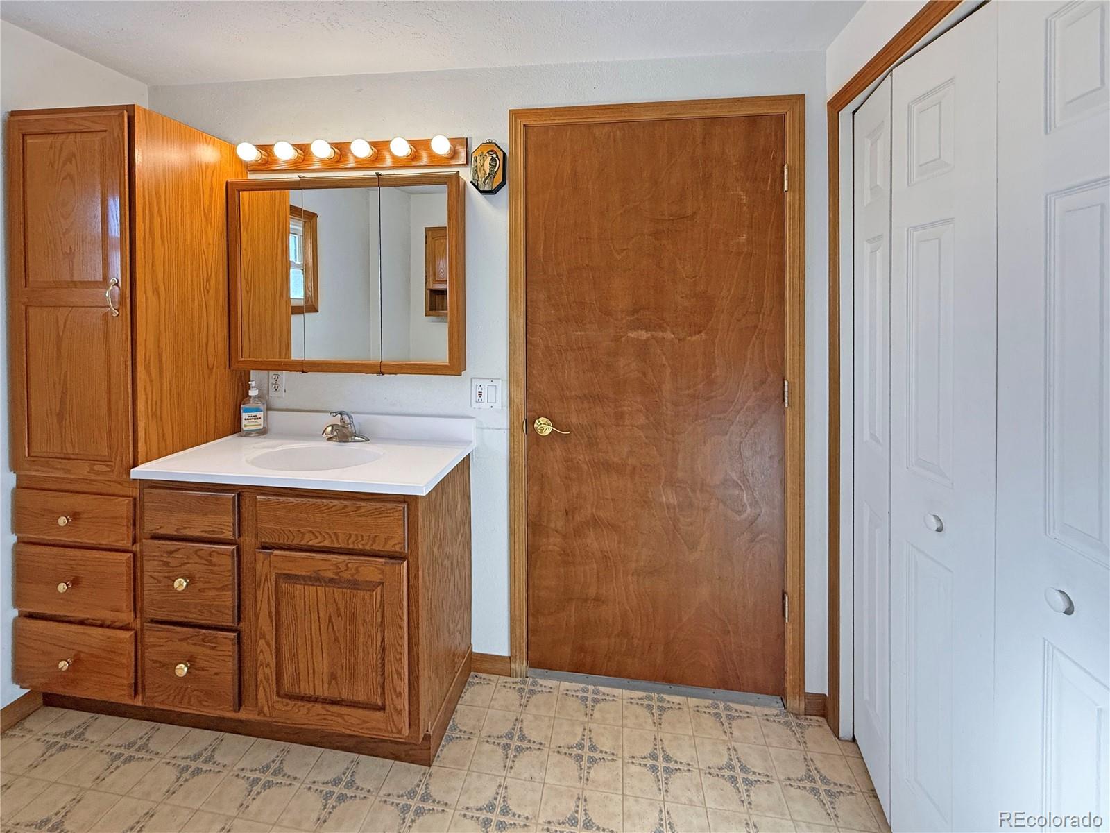 MLS Image #15 for 51402  state road 71 ,limon, Colorado