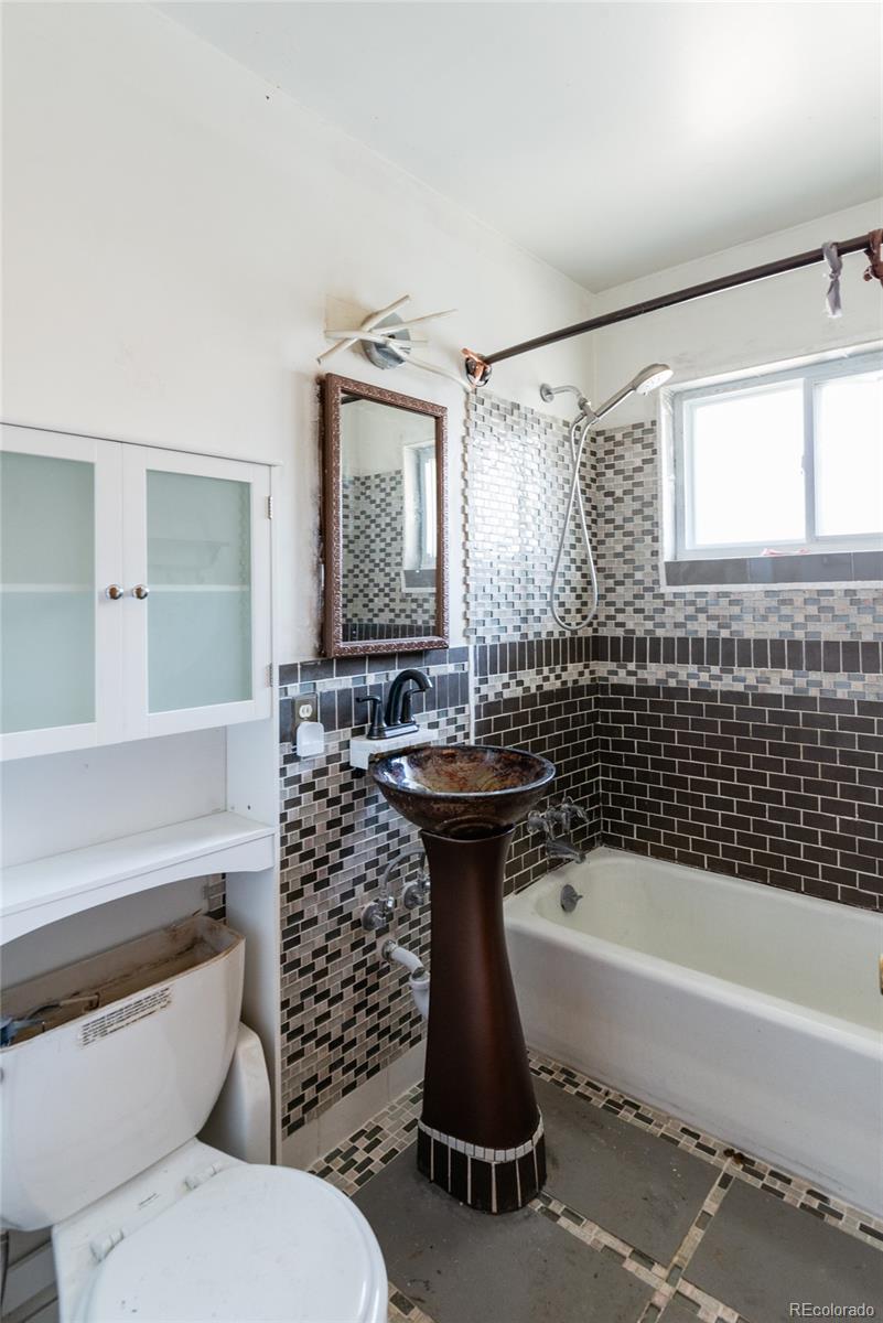 MLS Image #14 for 3412 s patton way,denver, Colorado