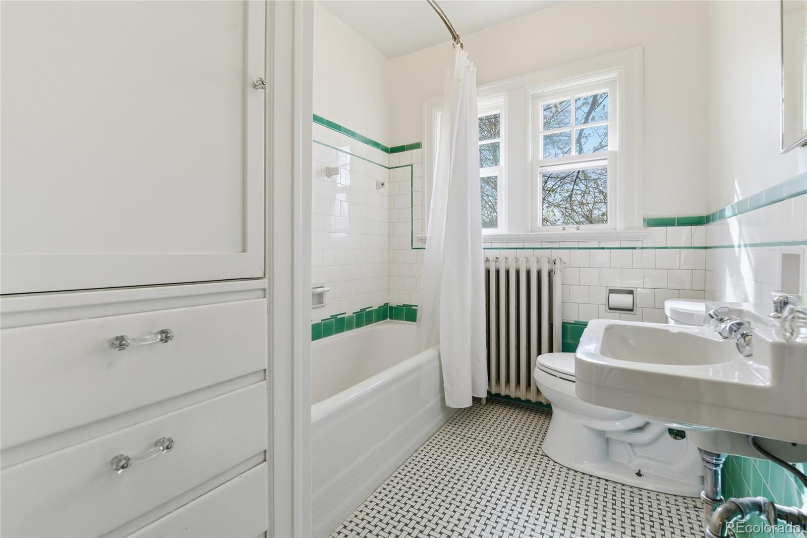 MLS Image #28 for 1960  leyden street,denver, Colorado