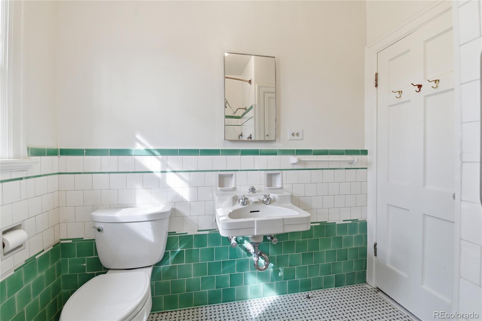 MLS Image #29 for 1960  leyden street,denver, Colorado