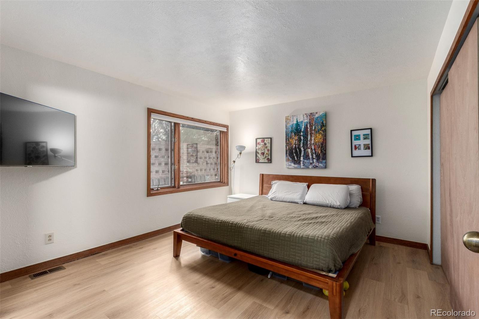 MLS Image #12 for 704 n pearl street,denver, Colorado