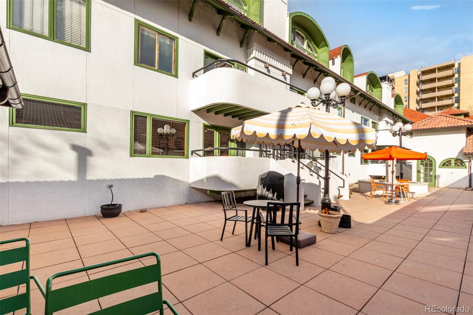 MLS Image #21 for 704 n pearl street,denver, Colorado