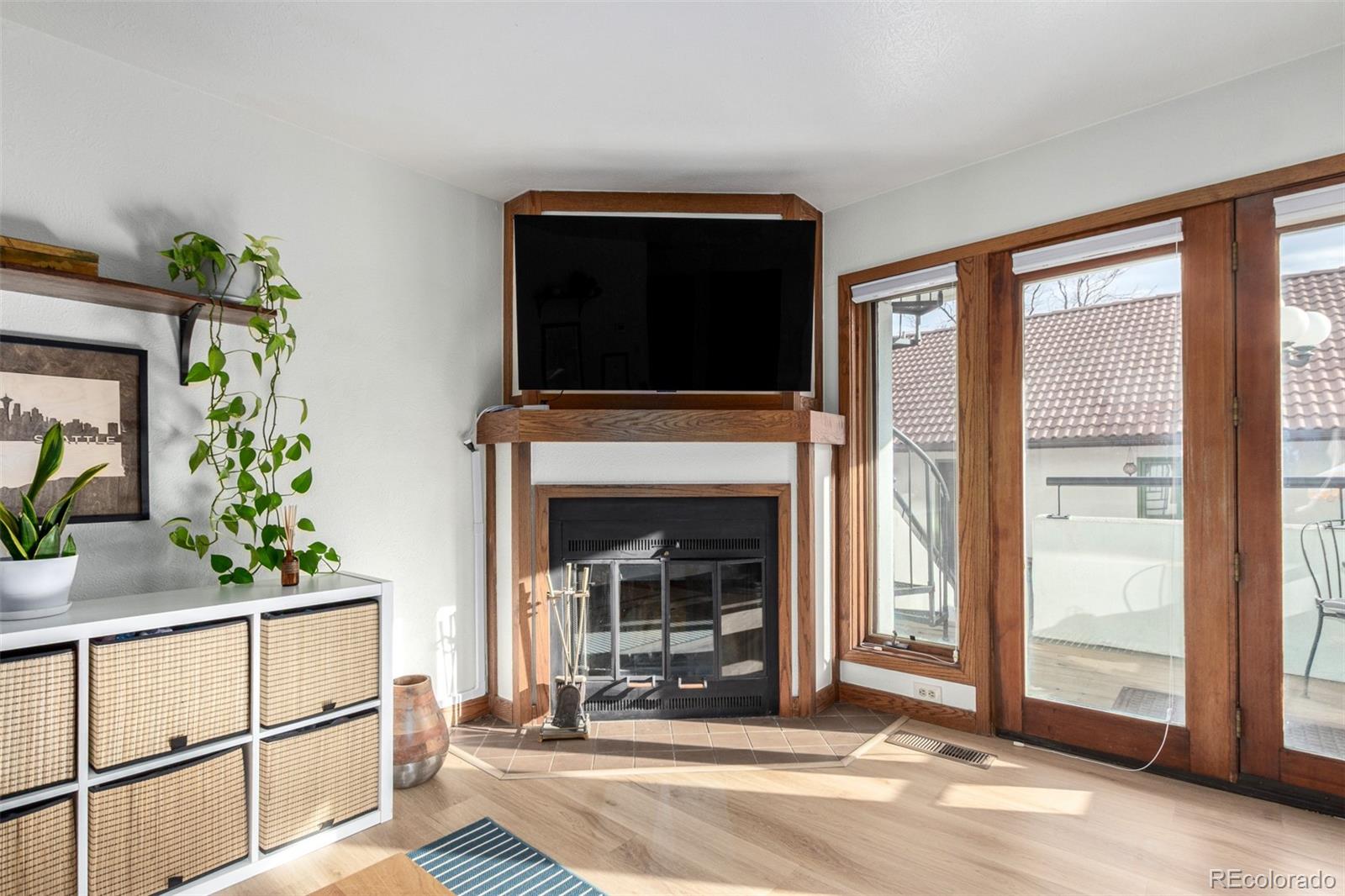 MLS Image #3 for 704 n pearl street,denver, Colorado