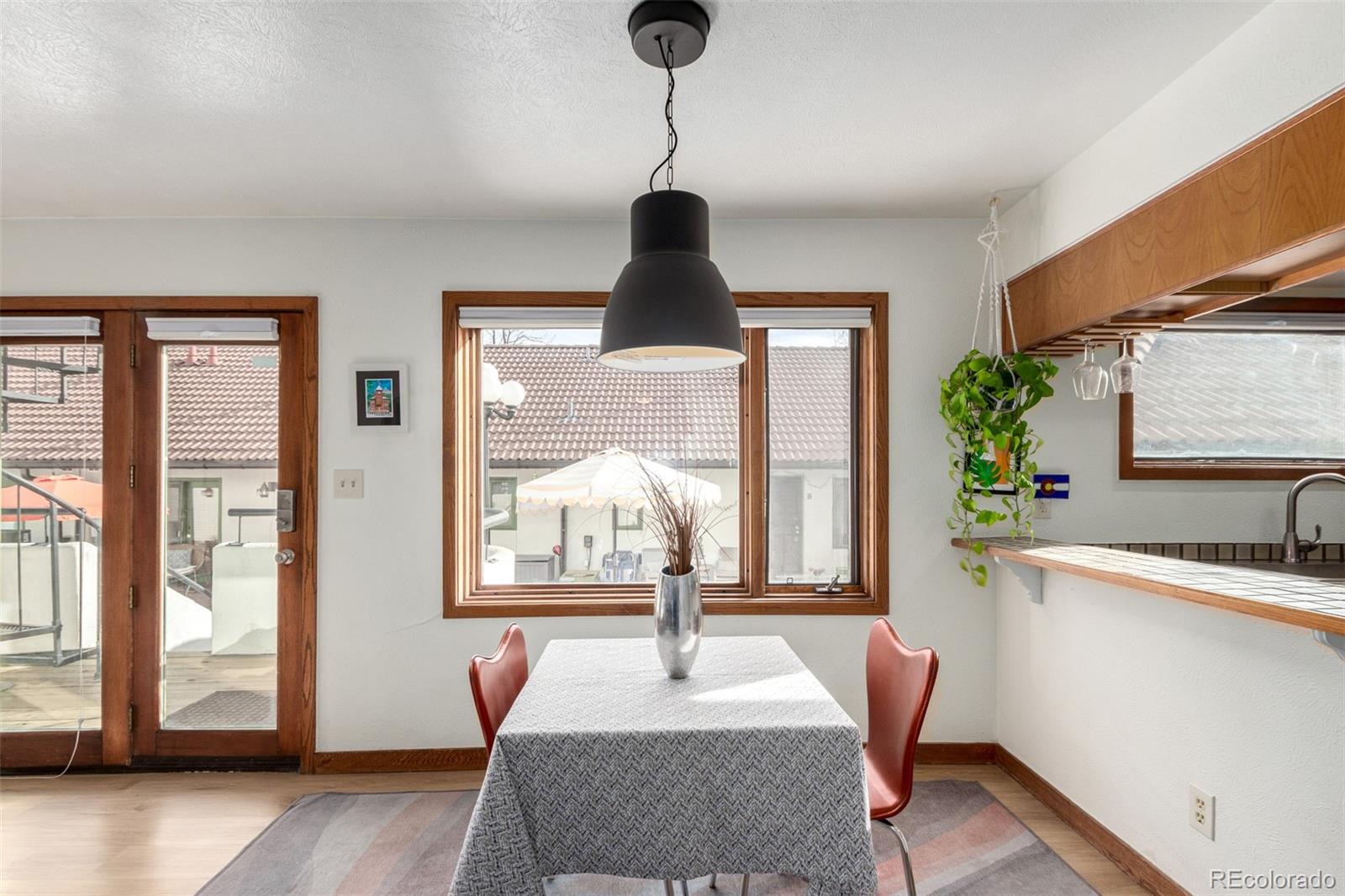 MLS Image #6 for 704 n pearl street,denver, Colorado