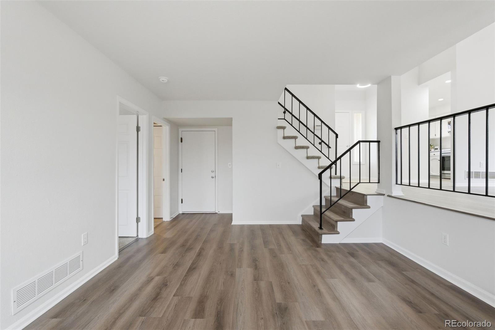 MLS Image #12 for 11643  hornsilver mountain,littleton, Colorado