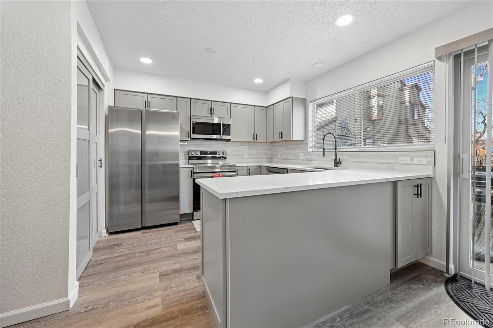 MLS Image #3 for 10772 w florida avenue b,lakewood, Colorado