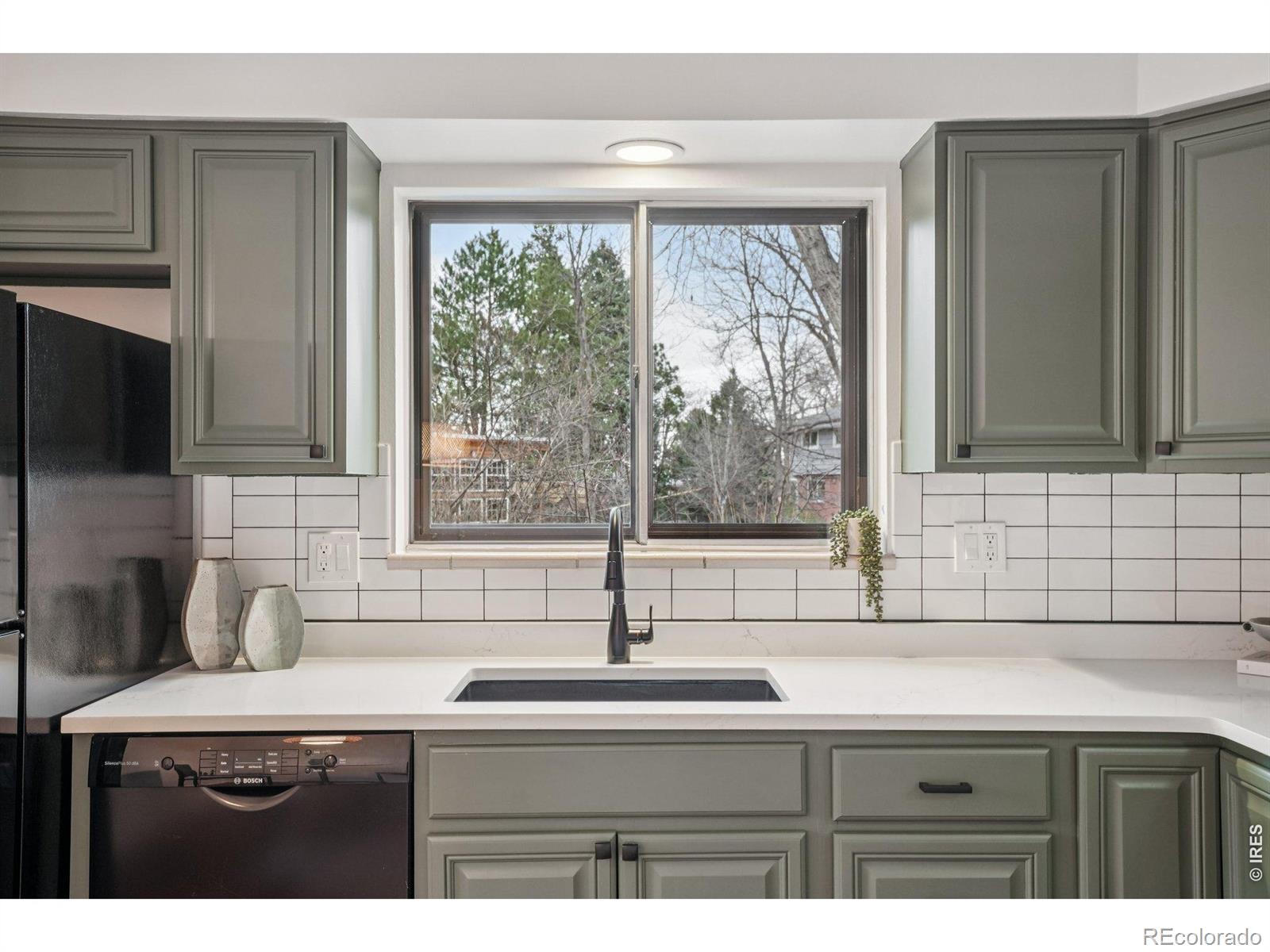 MLS Image #14 for 210  manhattan drive,boulder, Colorado