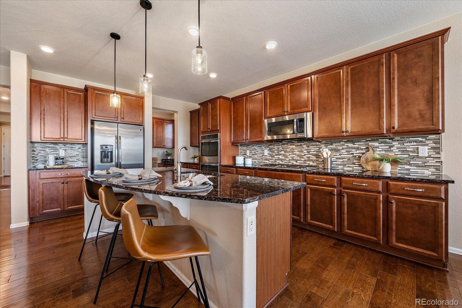 MLS Image #3 for 7516 e 148th place,thornton, Colorado