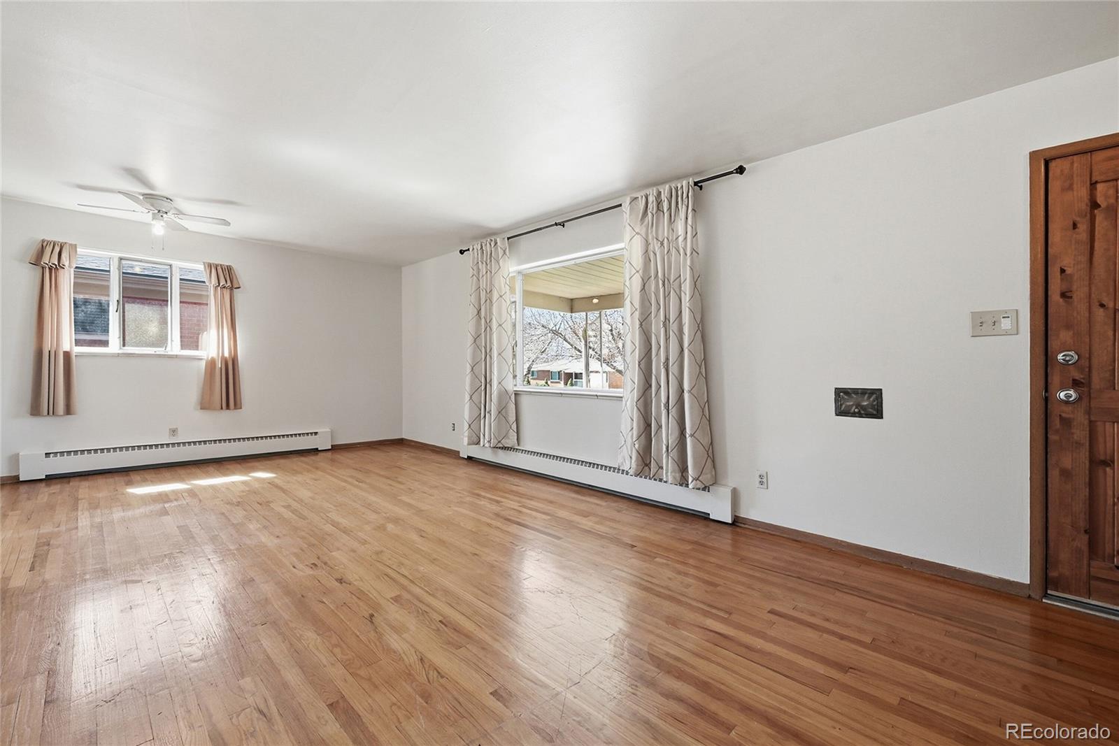 MLS Image #3 for 1570 s clermont street,denver, Colorado