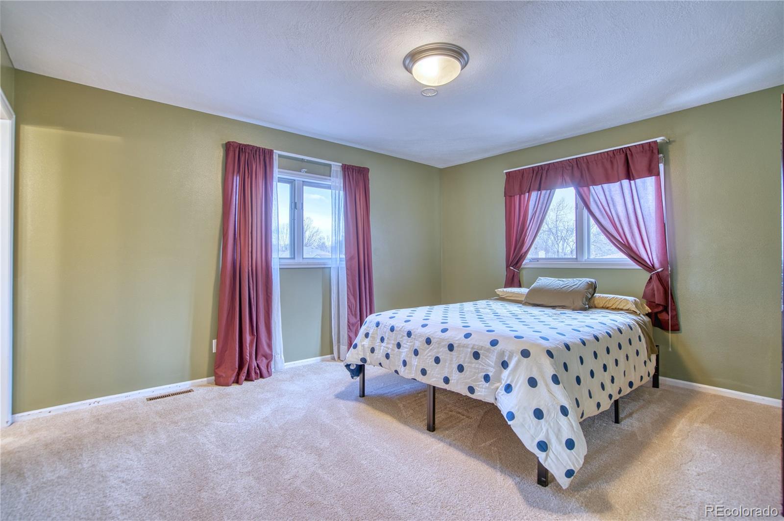 MLS Image #11 for 1640  juniper street,longmont, Colorado