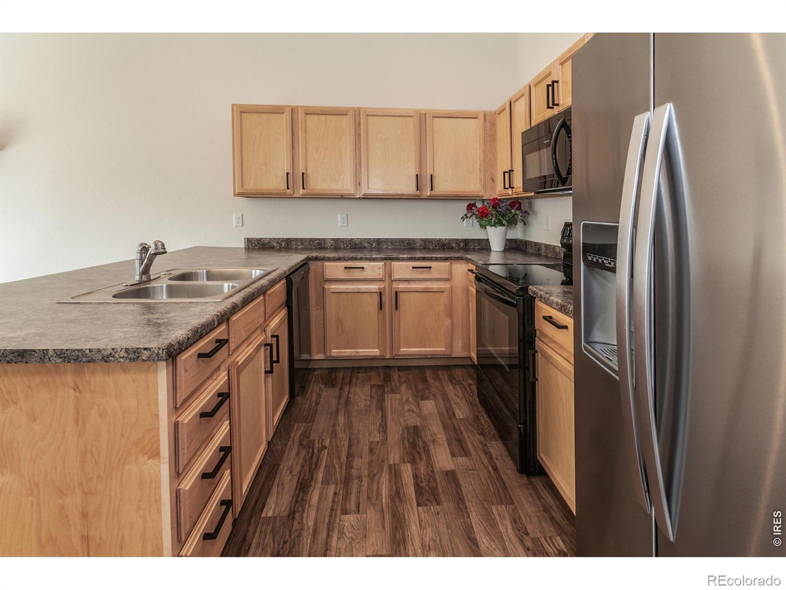 MLS Image #10 for 1815  farm tradition court,windsor, Colorado