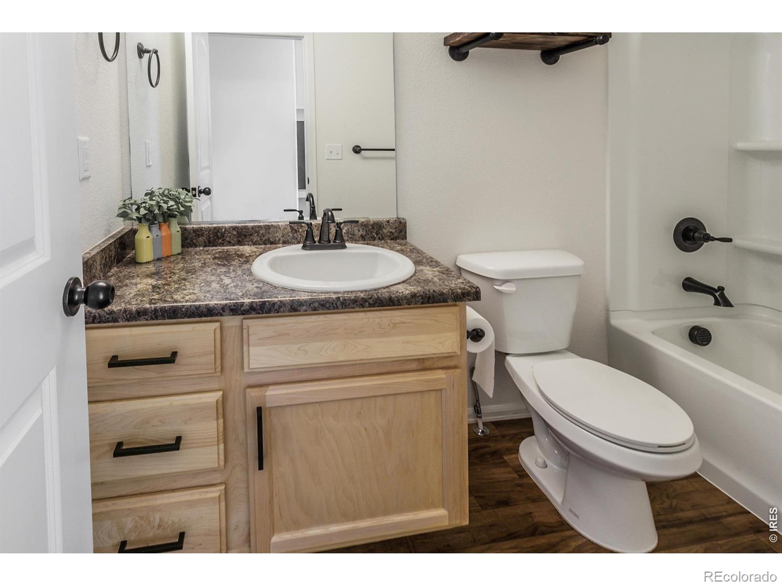MLS Image #18 for 1815  farm tradition court,windsor, Colorado