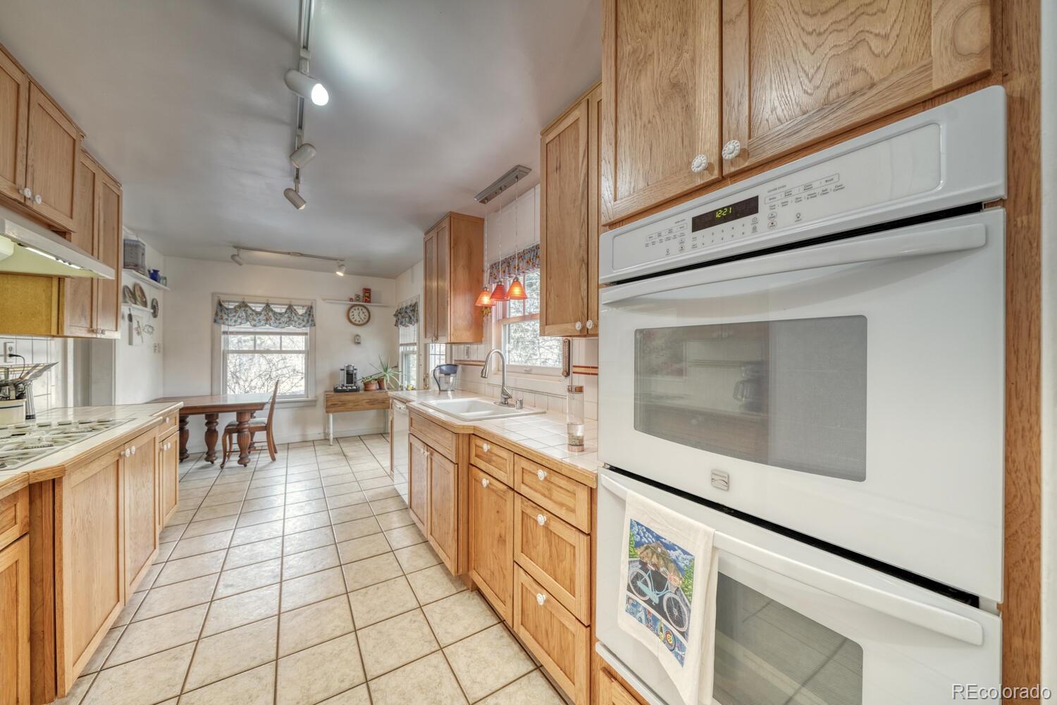 MLS Image #9 for 8225 w us highway 24 ,cascade, Colorado