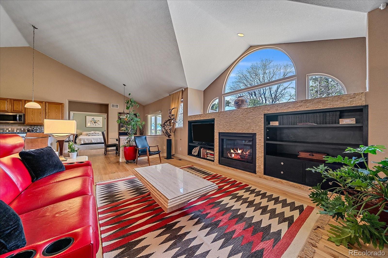 MLS Image #14 for 1075 s elmira street,denver, Colorado