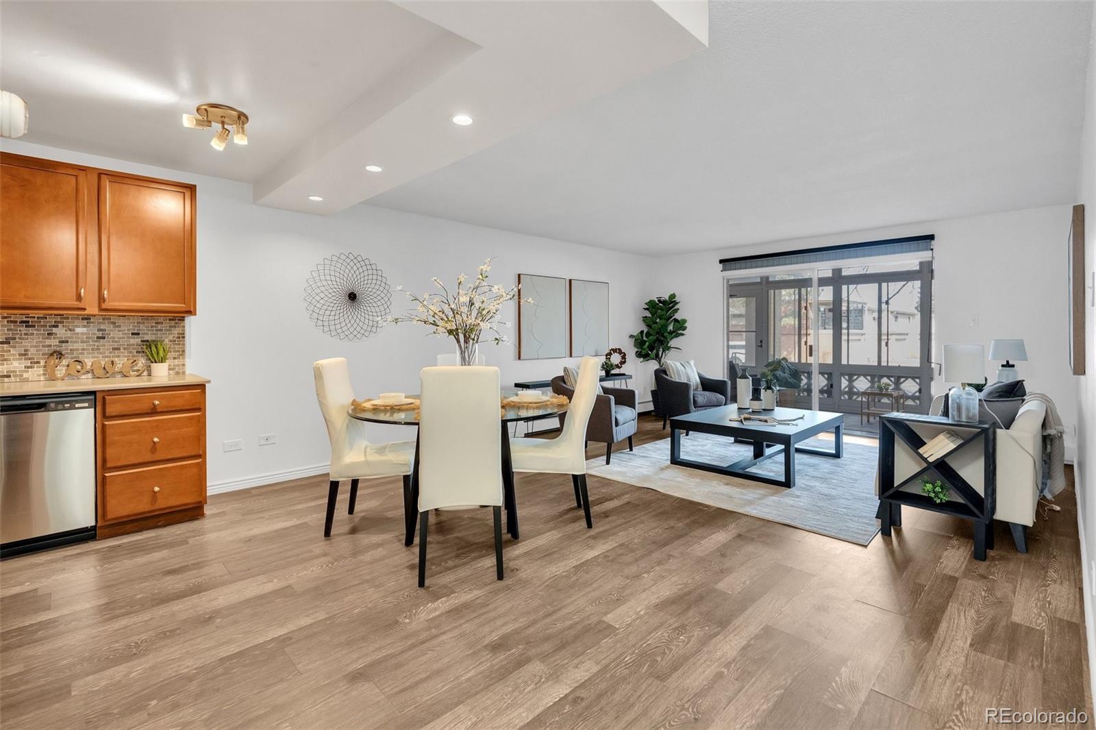 MLS Image #11 for 9300 e center avenue,denver, Colorado