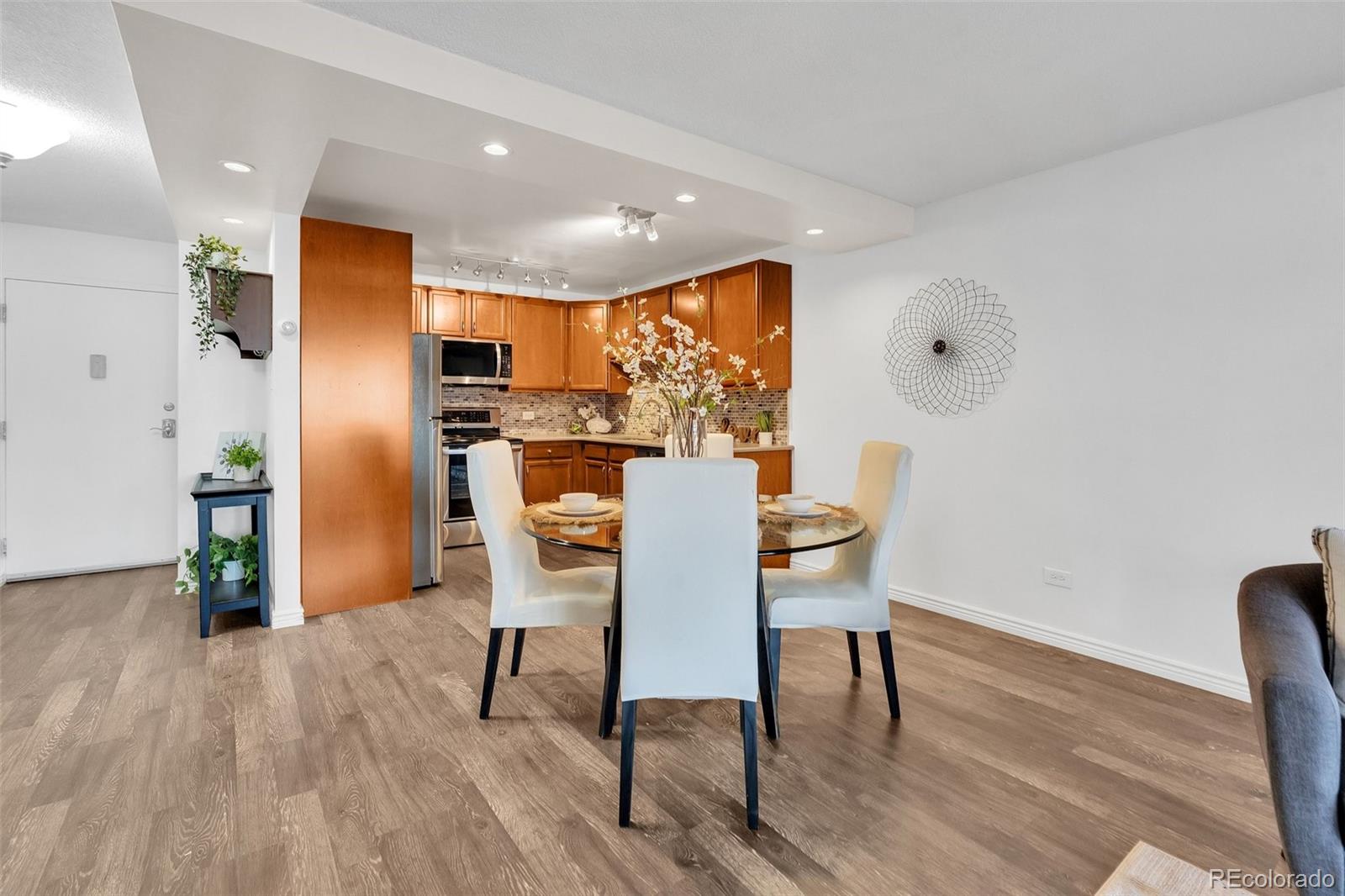 MLS Image #14 for 9300 e center avenue,denver, Colorado