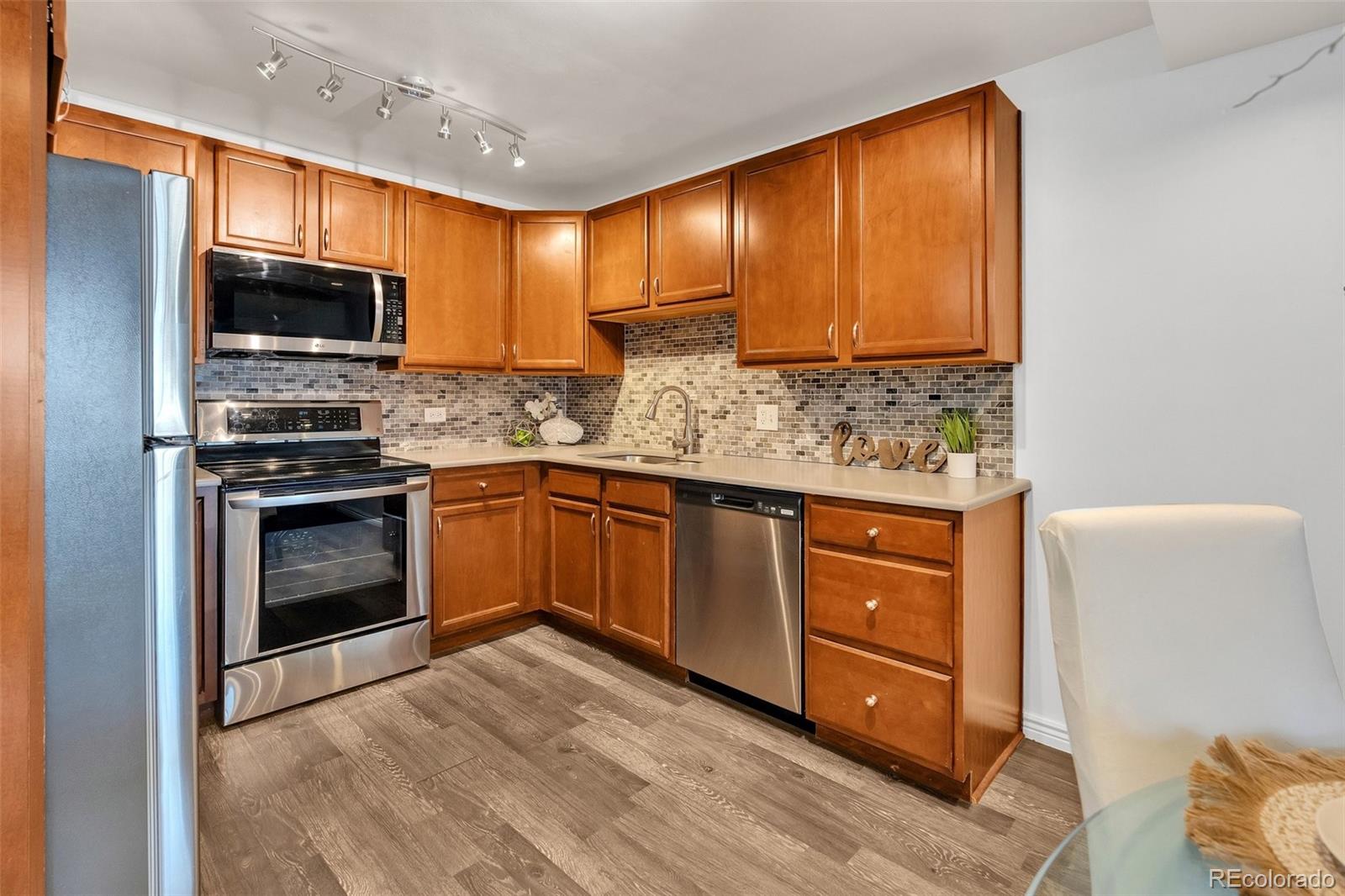 MLS Image #15 for 9300 e center avenue,denver, Colorado