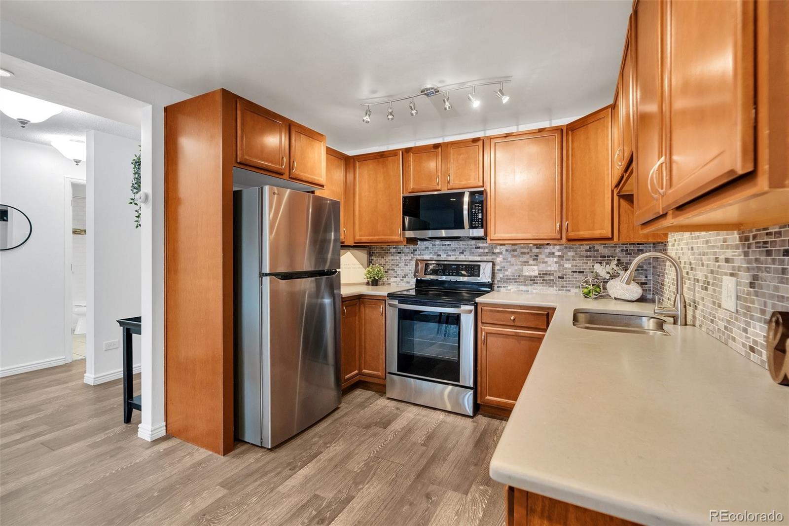 MLS Image #17 for 9300 e center avenue,denver, Colorado