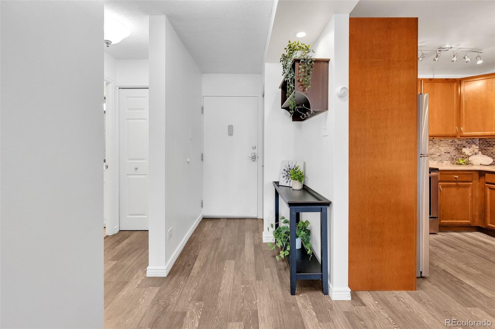 MLS Image #6 for 9300 e center avenue,denver, Colorado