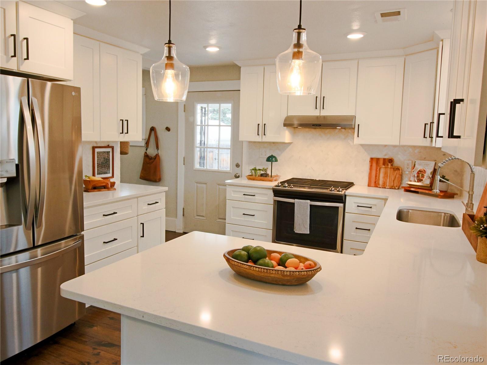 MLS Image #10 for 1635 s steele street,denver, Colorado