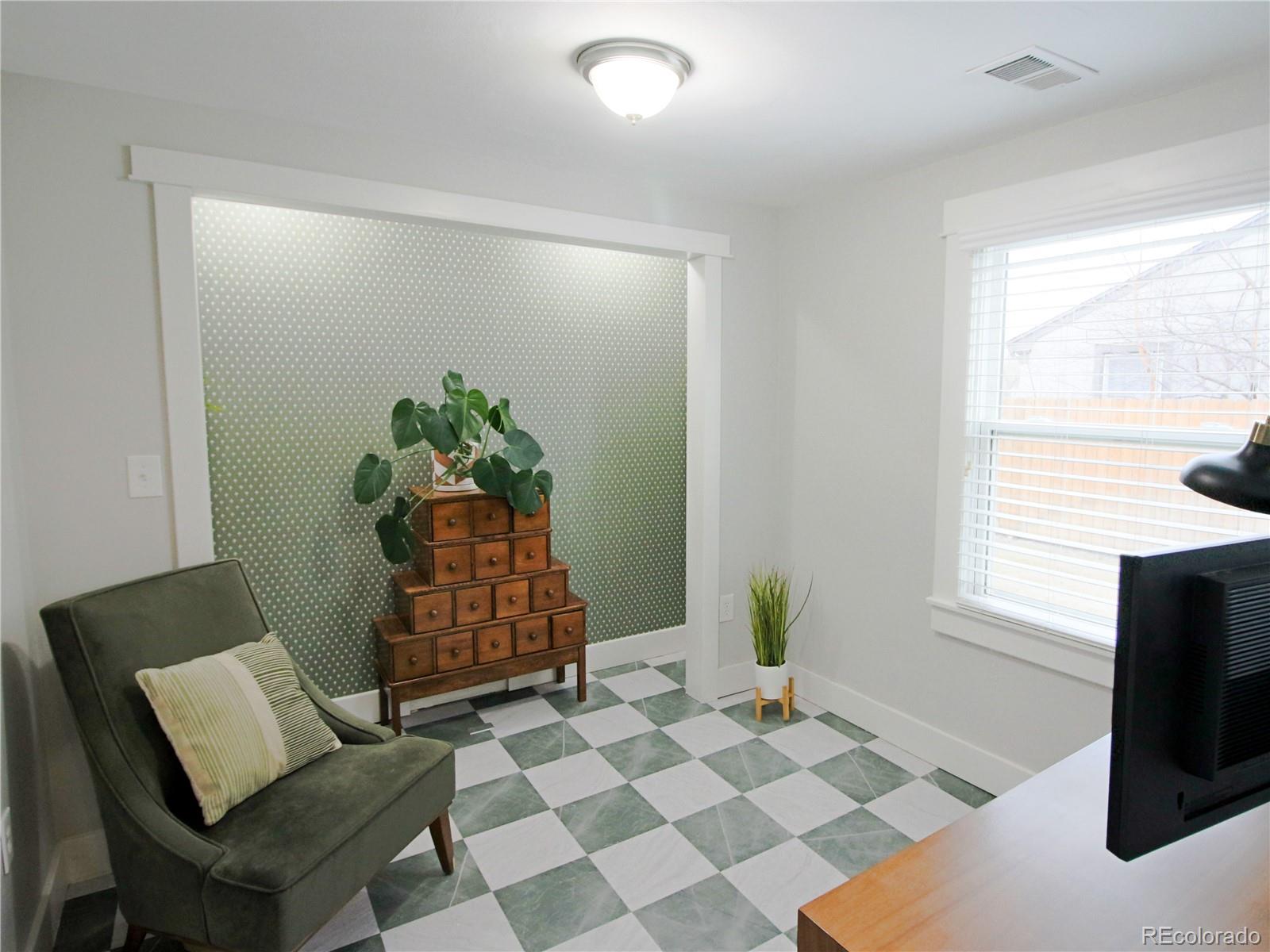 MLS Image #23 for 1635 s steele street,denver, Colorado