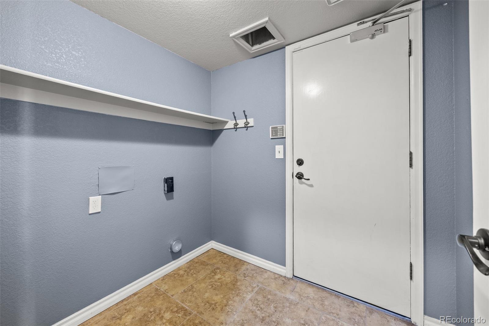 MLS Image #19 for 8227  westside street,littleton, Colorado