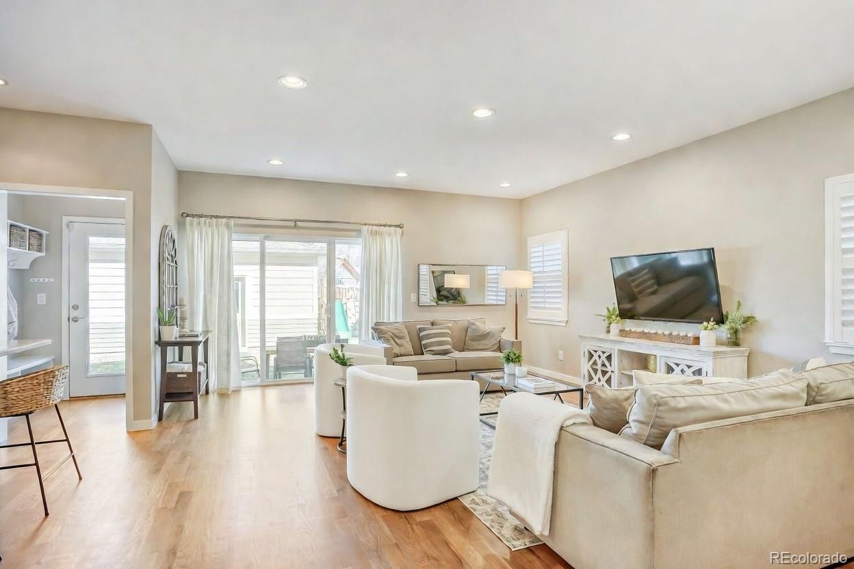 MLS Image #10 for 2342 s marion street,denver, Colorado