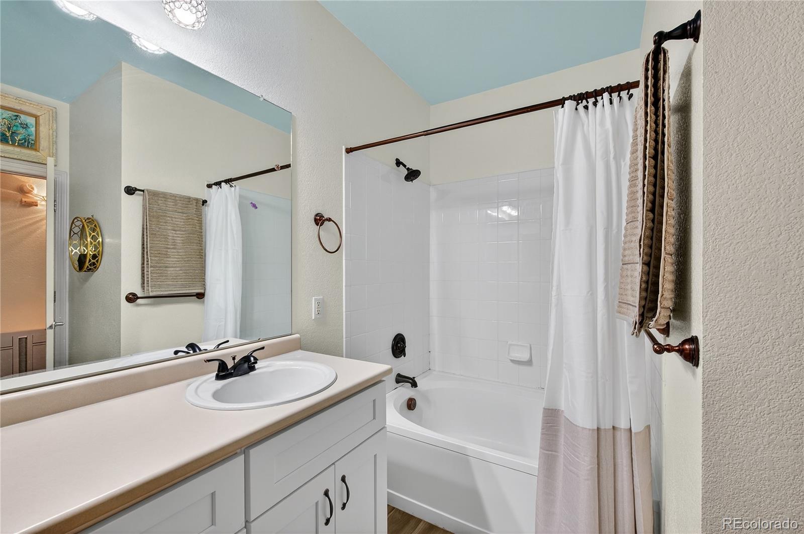 MLS Image #13 for 18611  stroh road 5203,parker, Colorado