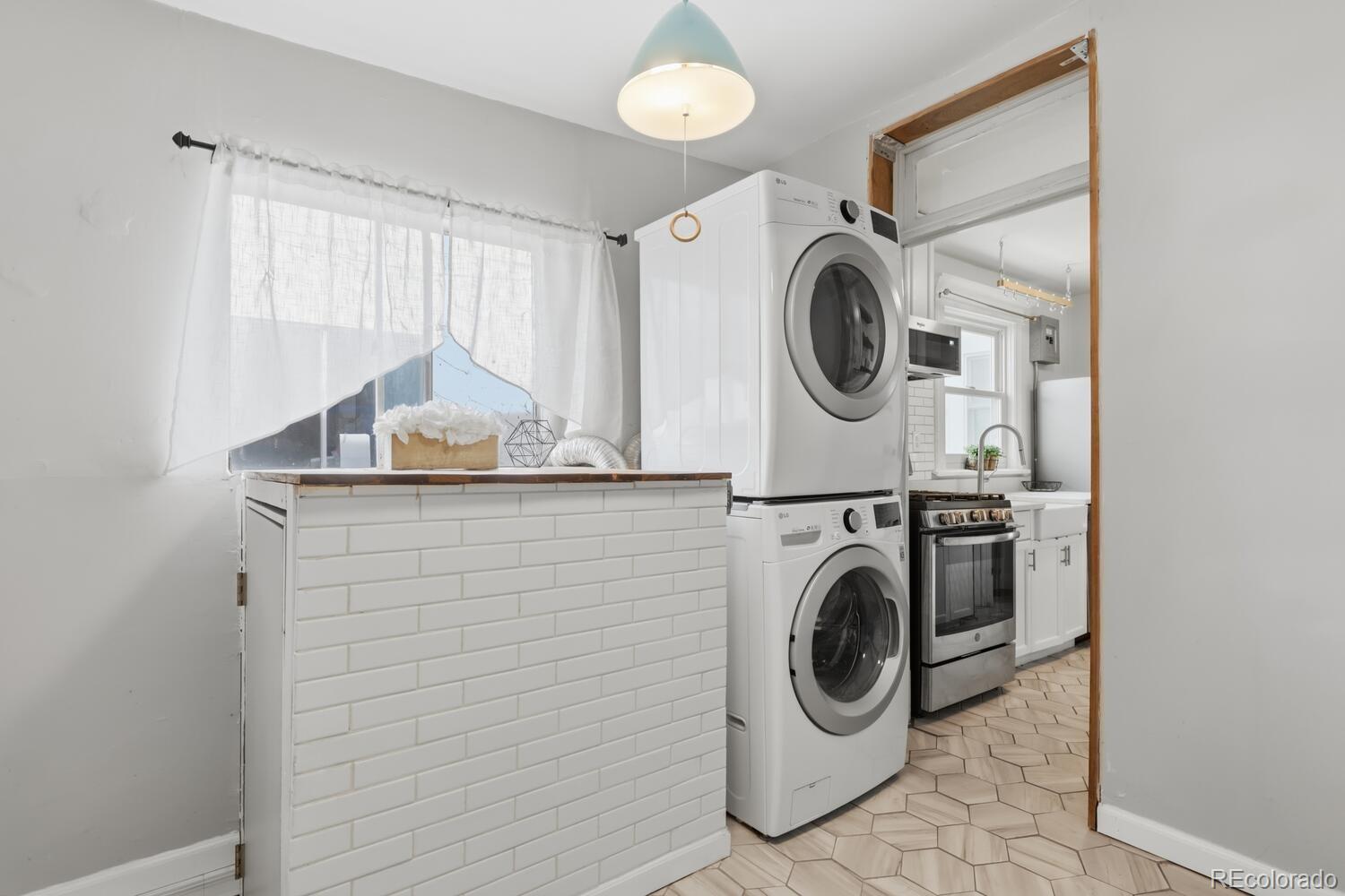 MLS Image #21 for 1209 n pearl street 3,denver, Colorado