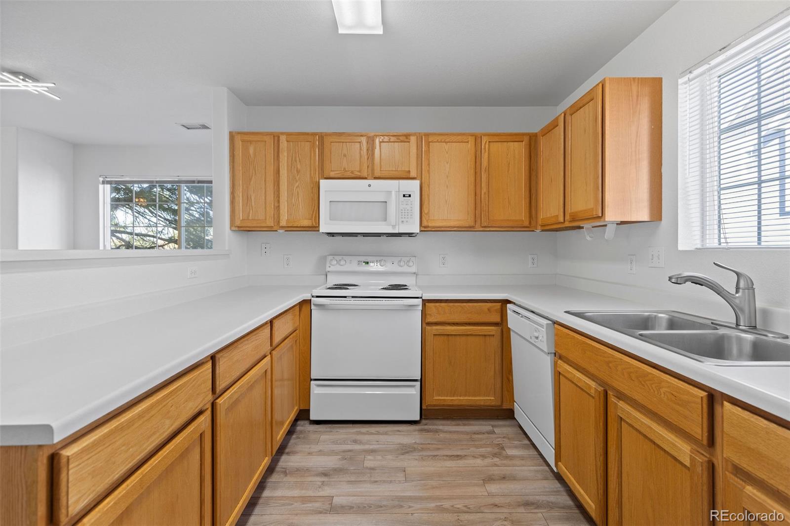 MLS Image #5 for 1386 s danube court 104,aurora, Colorado