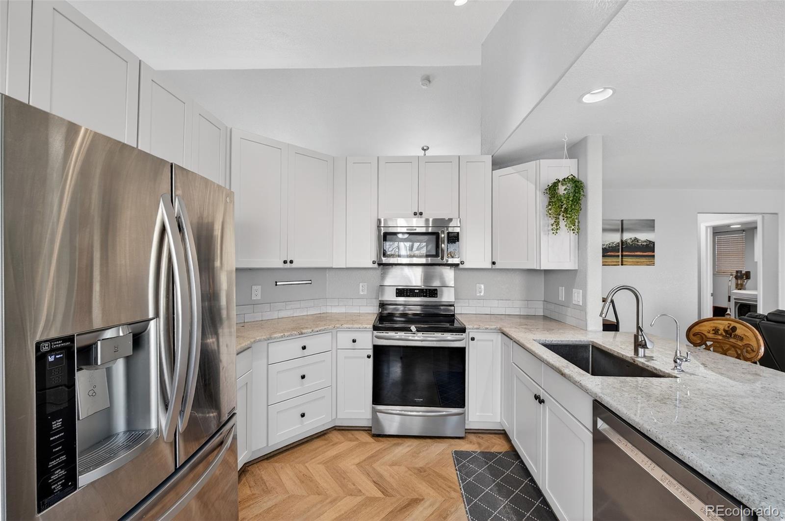 MLS Image #15 for 9985  deer creek court,highlands ranch, Colorado