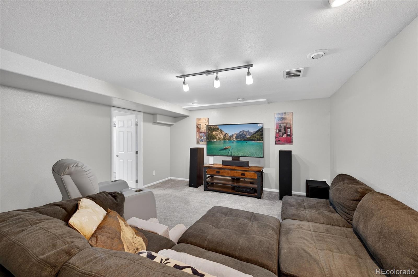 MLS Image #29 for 9985  deer creek court,highlands ranch, Colorado