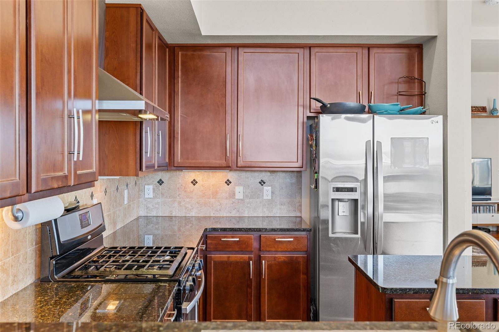MLS Image #12 for 1488  madison street 501,denver, Colorado