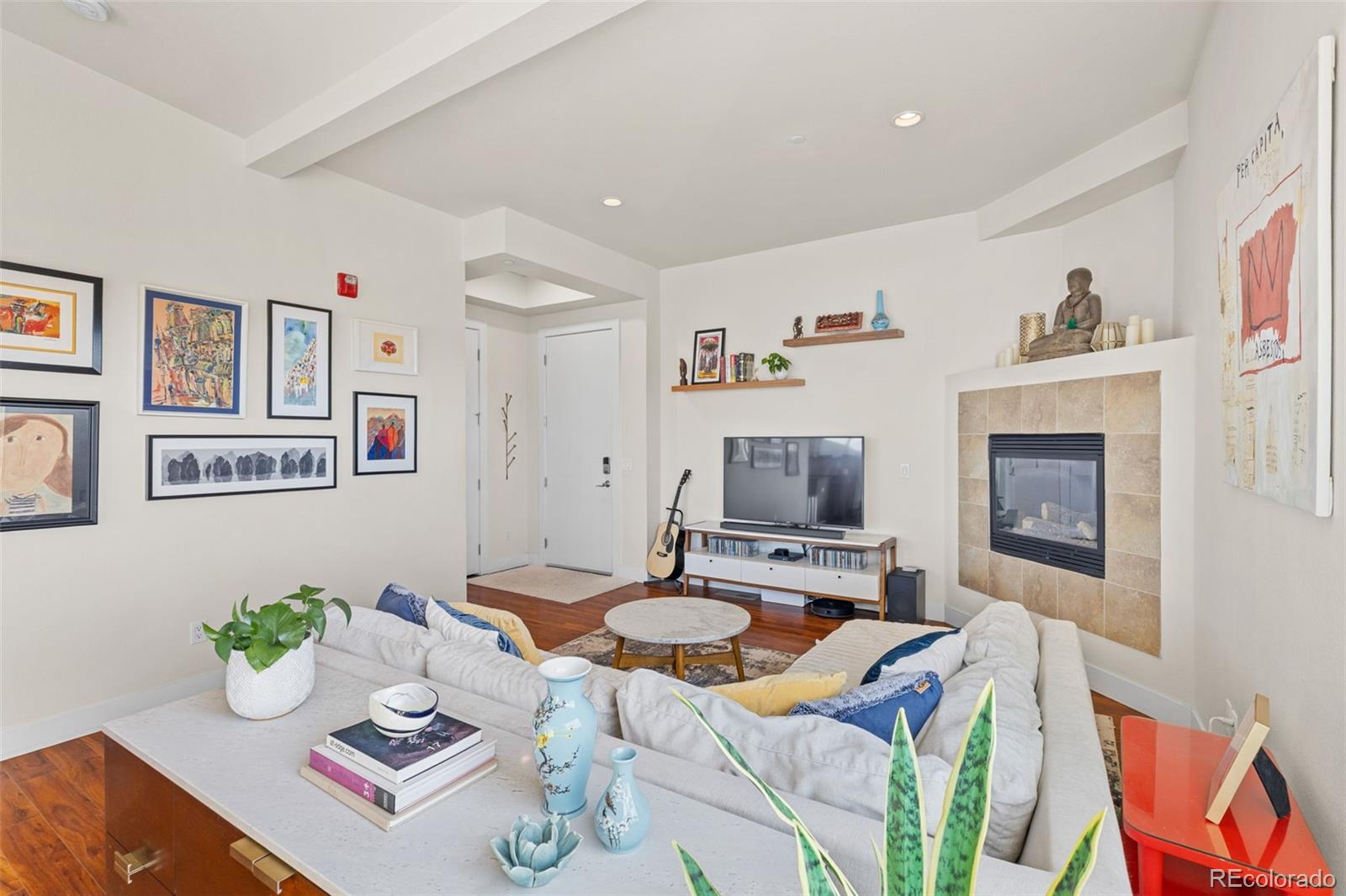 MLS Image #4 for 1488  madison street 501,denver, Colorado
