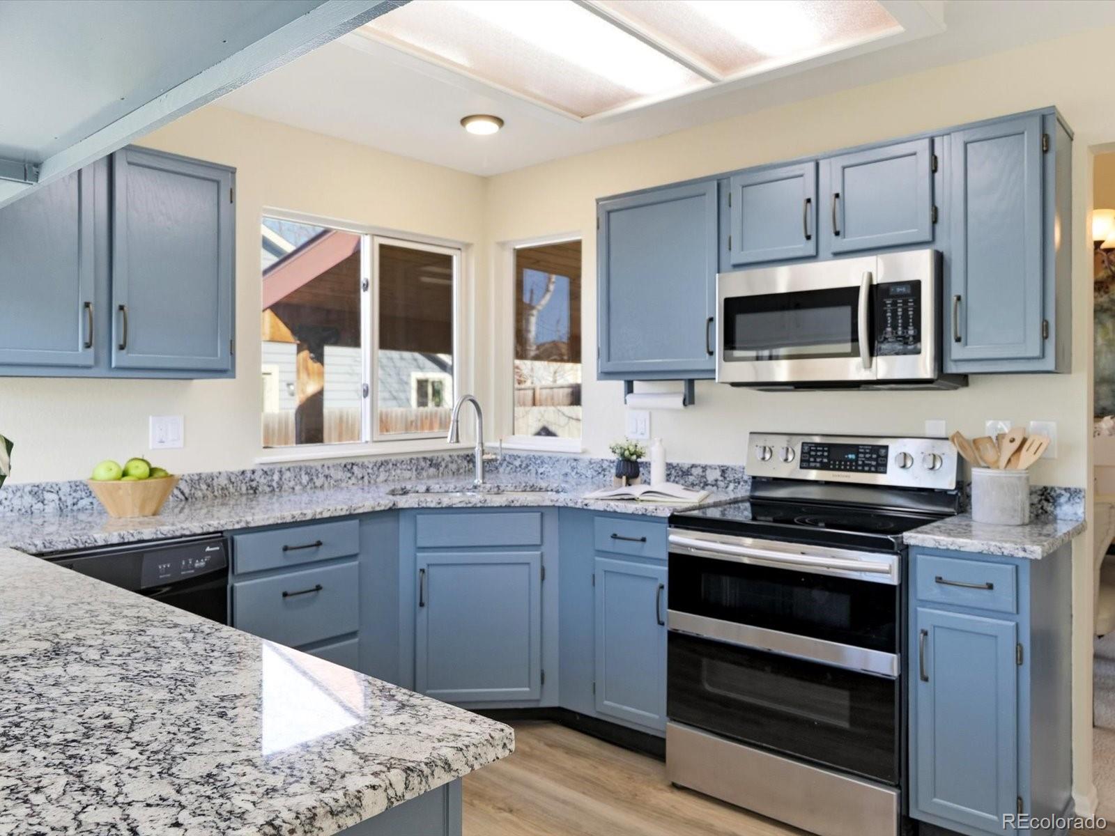 MLS Image #13 for 1660  emerald street,broomfield, Colorado