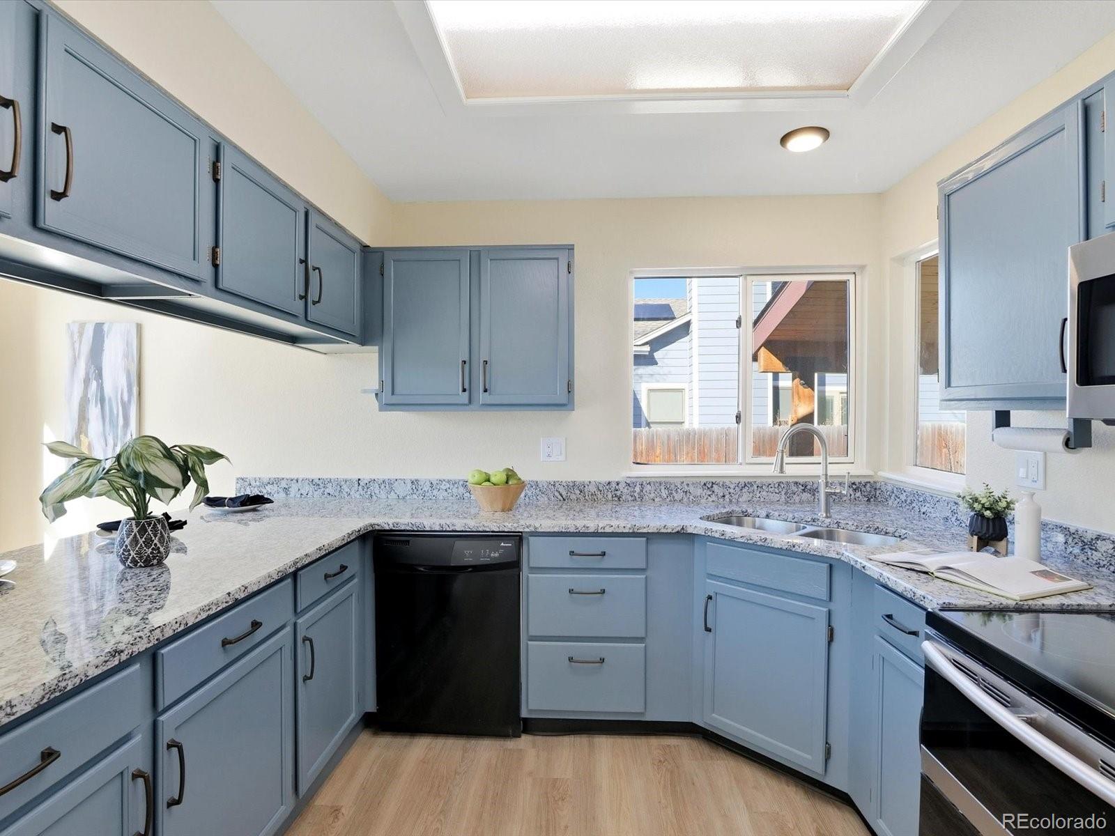 MLS Image #14 for 1660  emerald street,broomfield, Colorado