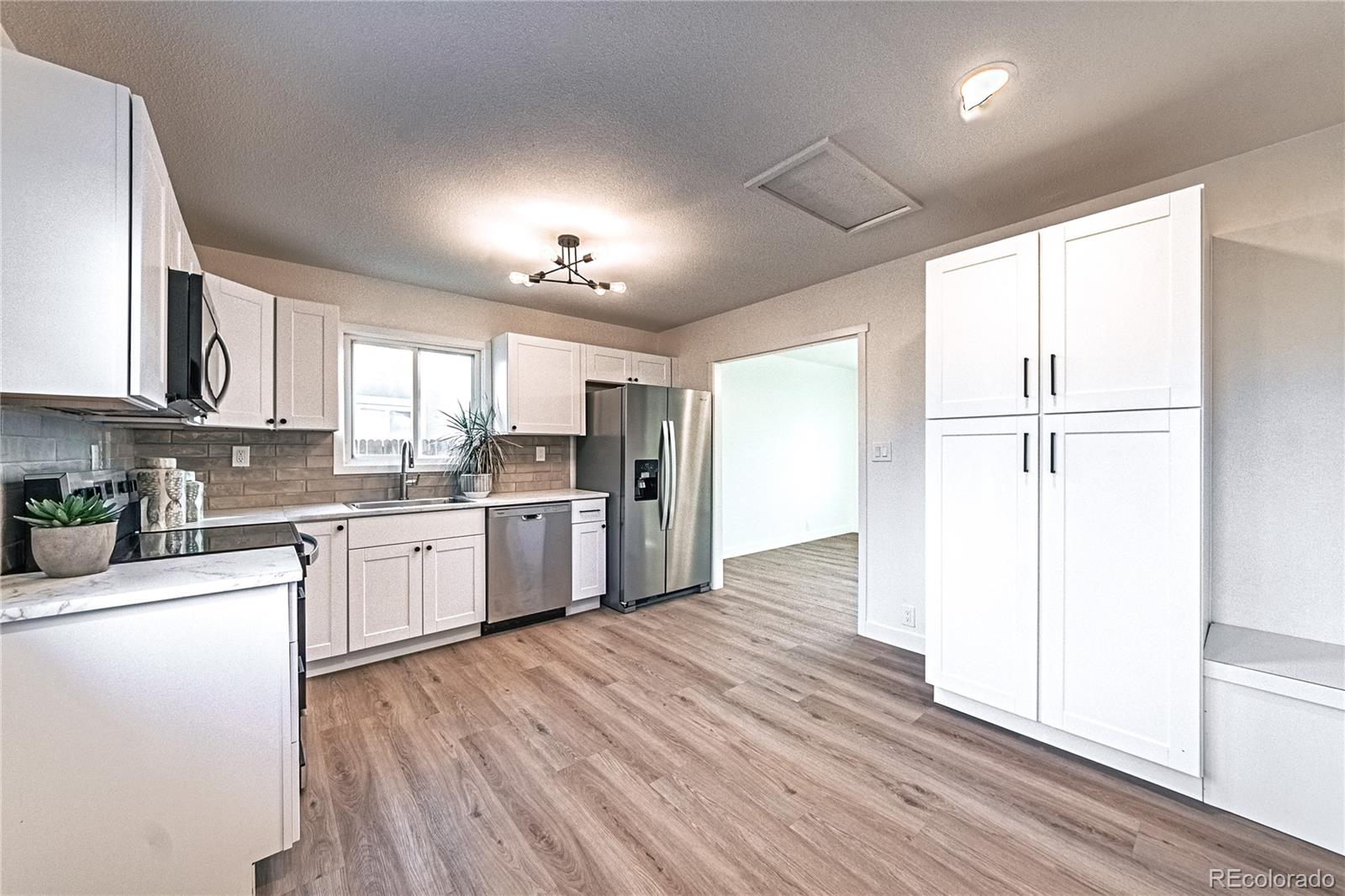 MLS Image #9 for 1010  florence avenue,colorado springs, Colorado