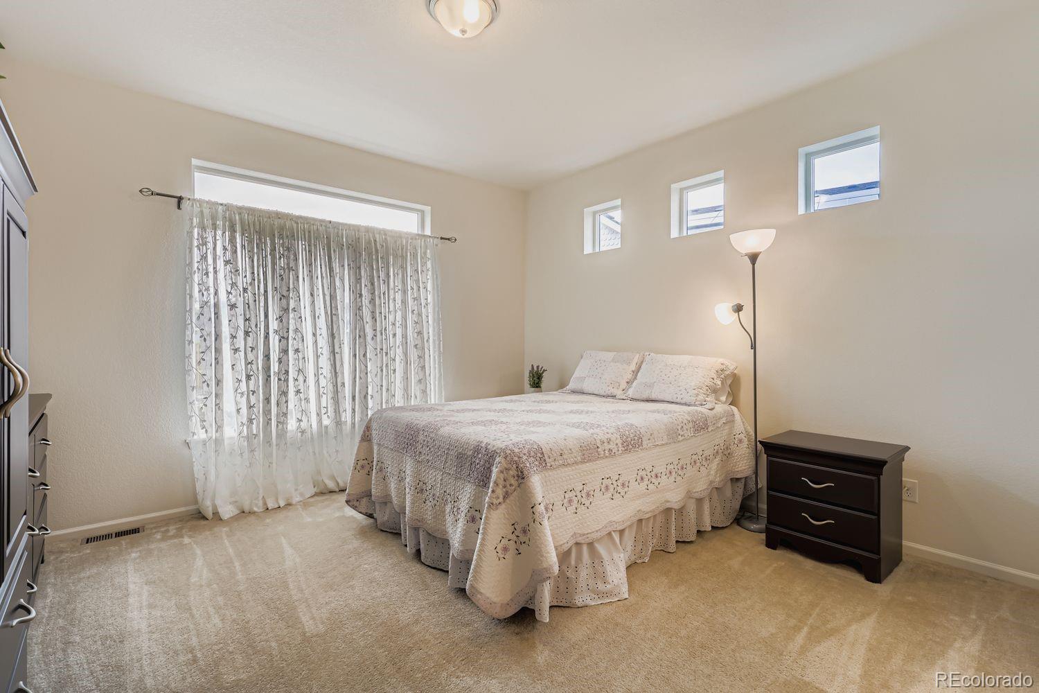 MLS Image #10 for 26312 e 2nd avenue,aurora, Colorado