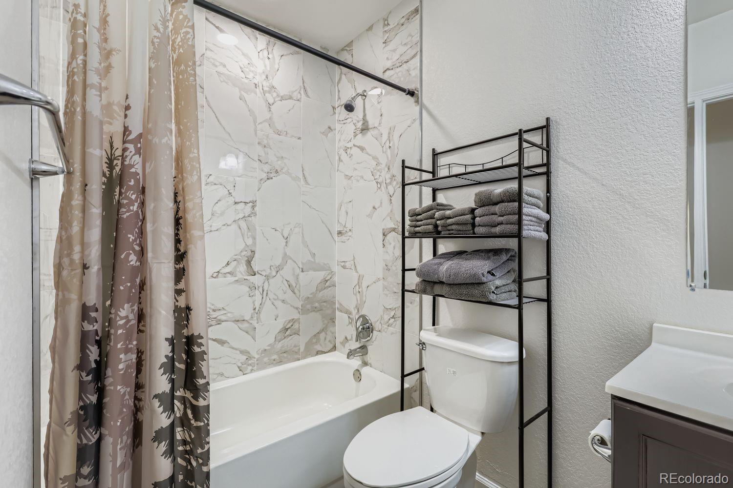 MLS Image #17 for 26312 e 2nd avenue,aurora, Colorado