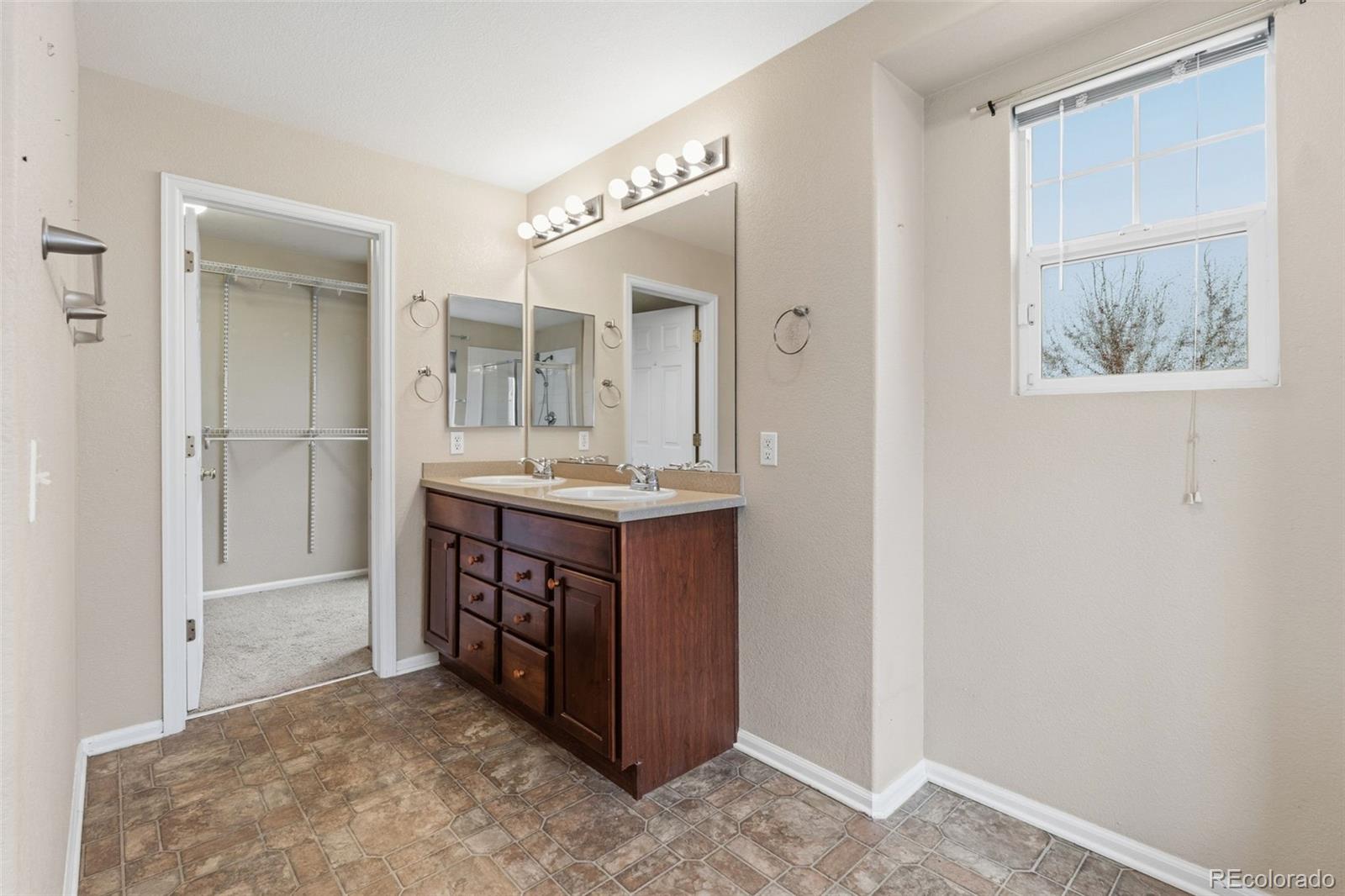 MLS Image #25 for 16020 e 55th avenue,denver, Colorado
