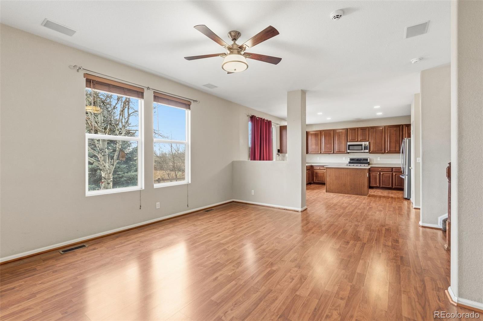 MLS Image #7 for 16020 e 55th avenue,denver, Colorado