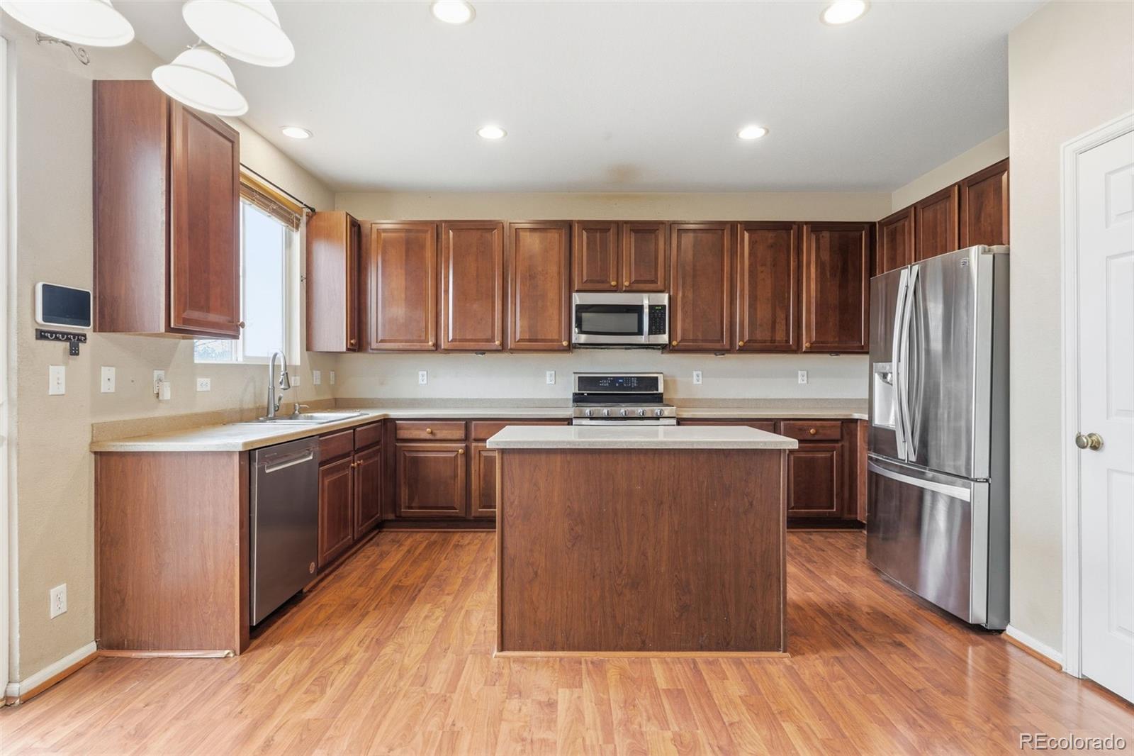 MLS Image #9 for 16020 e 55th avenue,denver, Colorado