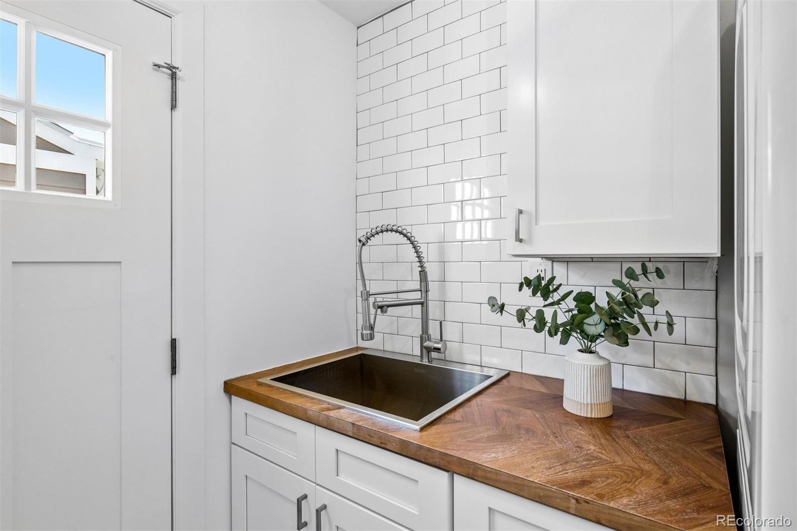 MLS Image #18 for 5300  highline place,denver, Colorado