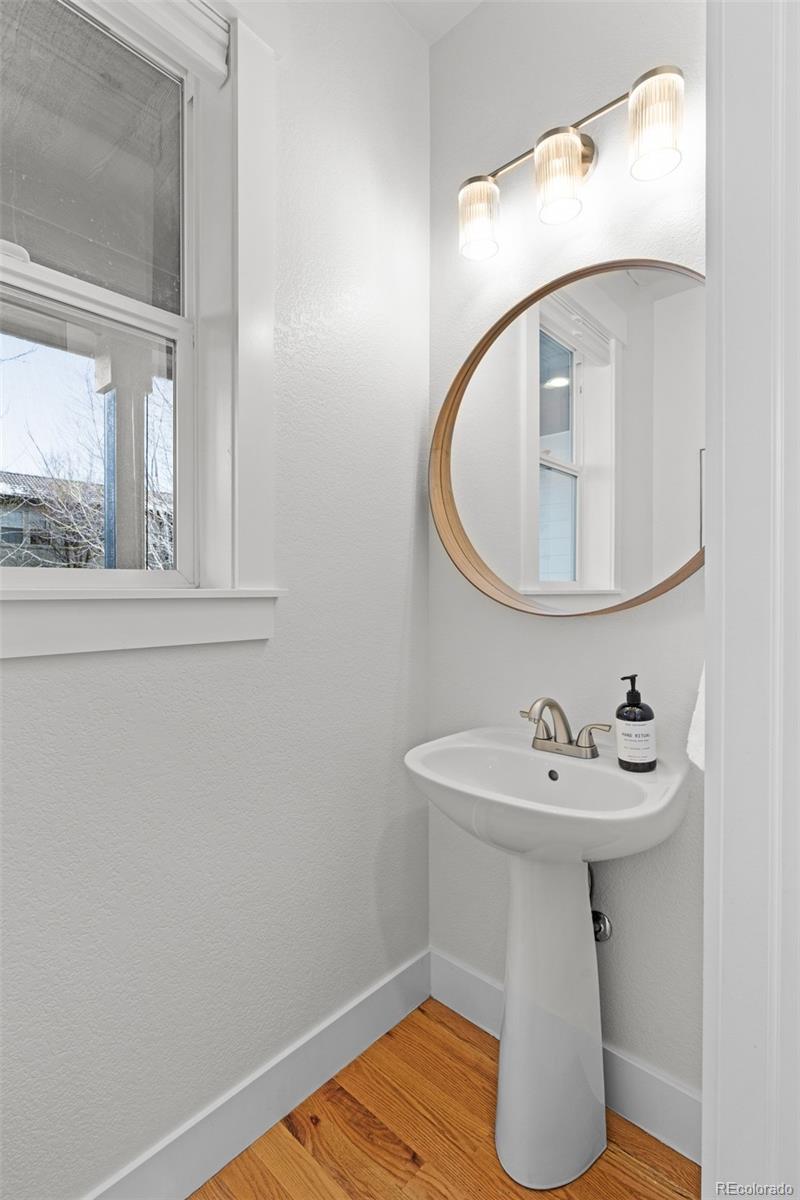 MLS Image #22 for 10137 e 31st avenue,denver, Colorado