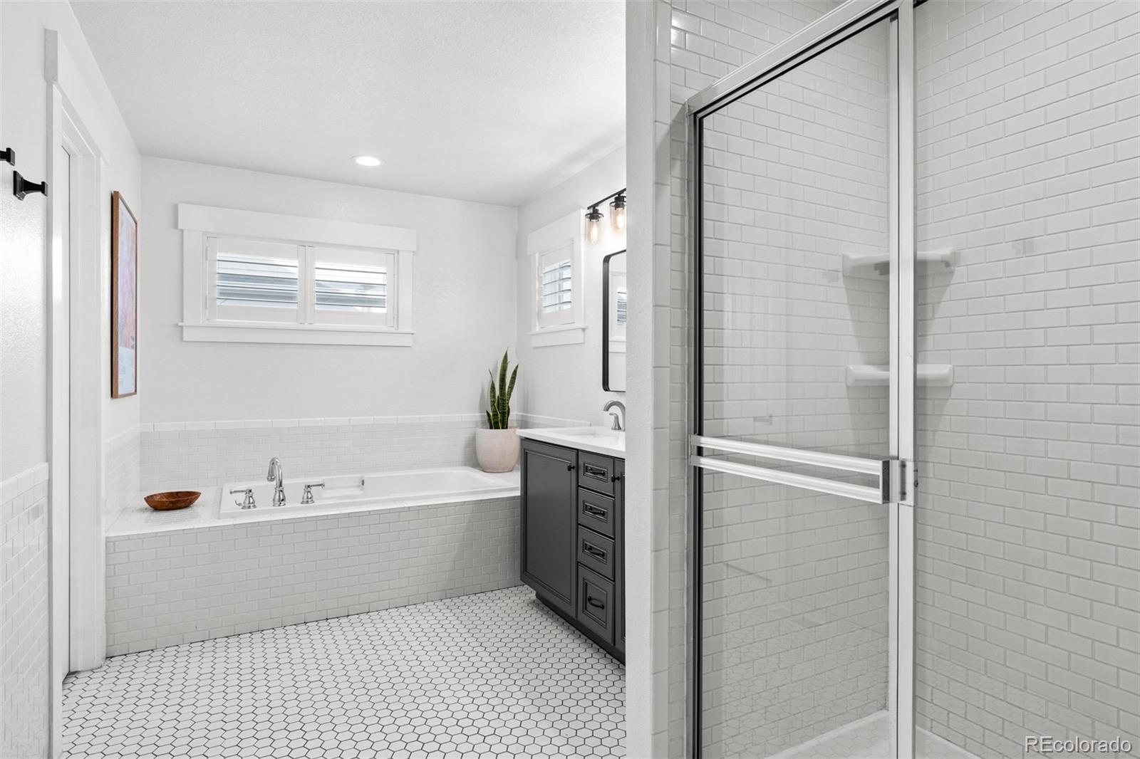 MLS Image #28 for 10137 e 31st avenue,denver, Colorado